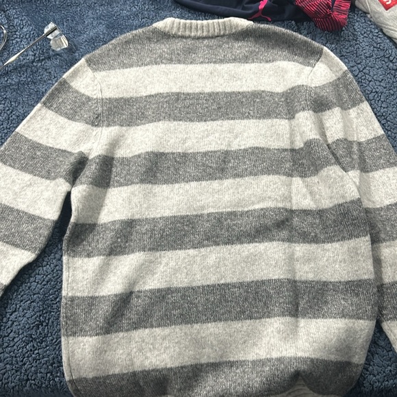 Express sweater - Picture 3 of 4